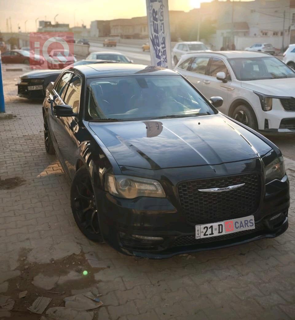 کرایسلەر 300